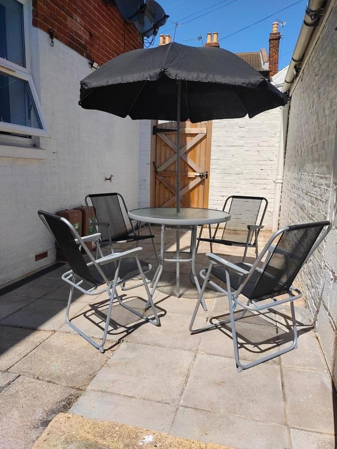 Top Quality Modern Southsea Garden Apartment Sleeps 4 People Портцмаус Экстерьер фото